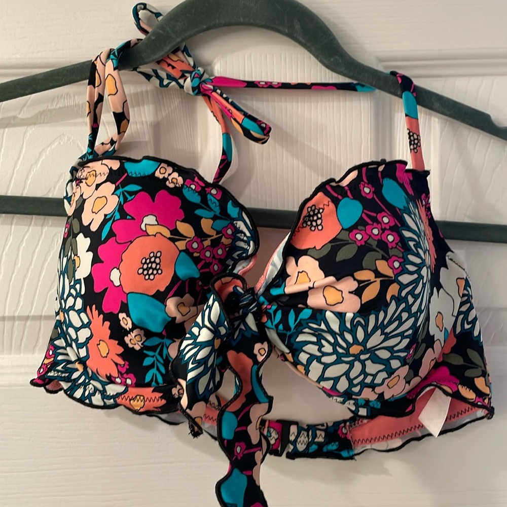 Swim bikini top